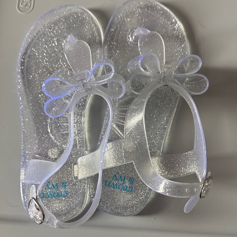 Crown & Ivy Sparkling Silver Kids Sandals